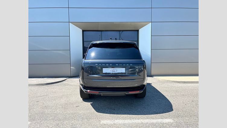 2025 SKLADOVÉ VOZIDLÁ Land Rover Range Rover Sivá Carpathian P550e PHEV AWD Autobiography