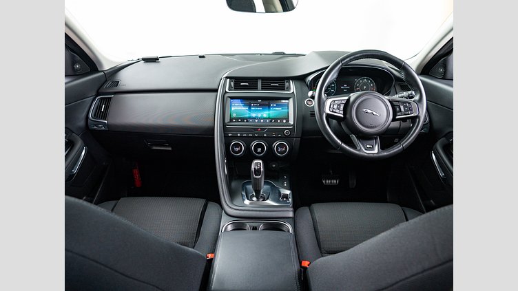 2018 認定中古車 Jaguar E-Pace フジホワイト P200 オートマチック全輪駆動 S
