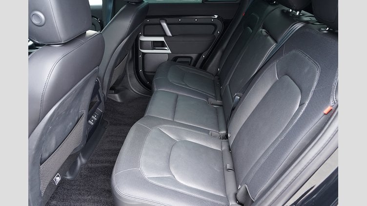 2023 認定中古車 Land Rover Defender 110 Santorini Black D300 AWD（AT） X-DYNAMIC SE  イースナーエディション