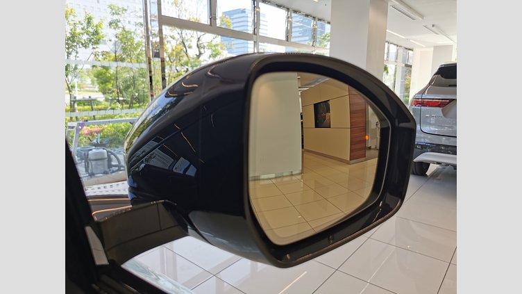 2023 認定中古車 Jaguar F-Pace オストゥーニパールホワイト D204 AWD（オートマチック）MHEV R-DYNAMIC SE