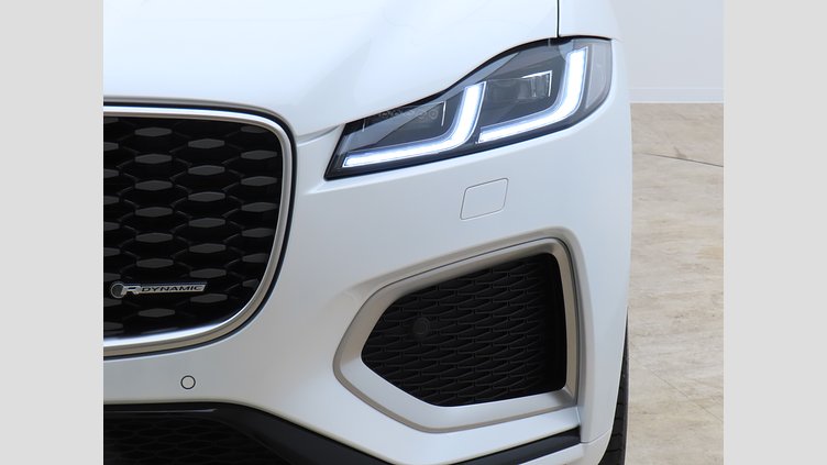 2025 認定中古車 Jaguar F-Pace オストゥーニパールホワイト D200 AWD（オートマチック）MHEV R-DYNAMIC SE
