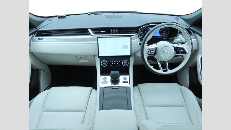 2025 認定中古車 Jaguar F-Pace オストゥーニパールホワイト D200 AWD（オートマチック）MHEV R-DYNAMIC SE