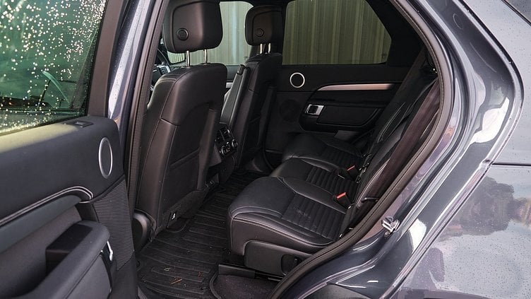 2025 Approved Land Rover Discovery Varesine Blue D250 Dynamic SE