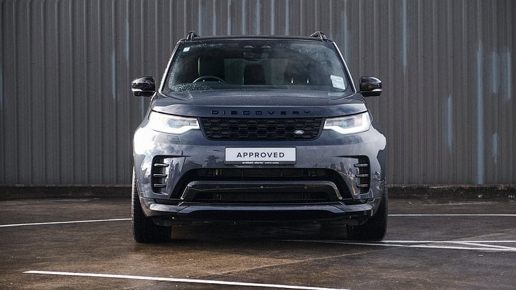 2025 Approved Land Rover Discovery Varesine Blue D250 Dynamic SE