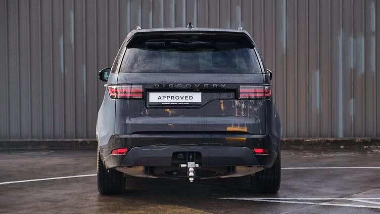 2025 Approved Land Rover Discovery Varesine Blue D250 Dynamic SE