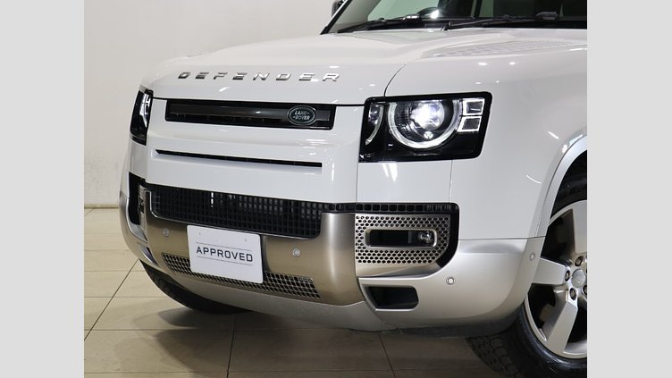 2022 認定中古車 Land Rover Defender 130 フジホワイト D300 AWD AUTOMATIC MHEV FIRST EDITION