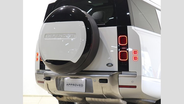 2022 認定中古車 Land Rover Defender 130 フジホワイト D300 AWD AUTOMATIC MHEV FIRST EDITION