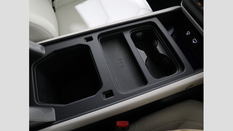 2022 認定中古車 Land Rover Defender 130 フジホワイト D300 AWD AUTOMATIC MHEV FIRST EDITION