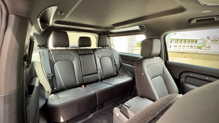 2025 認證中古車 Land Rover Defender 90 Santorini Black 300PS Defender 90 D300 S