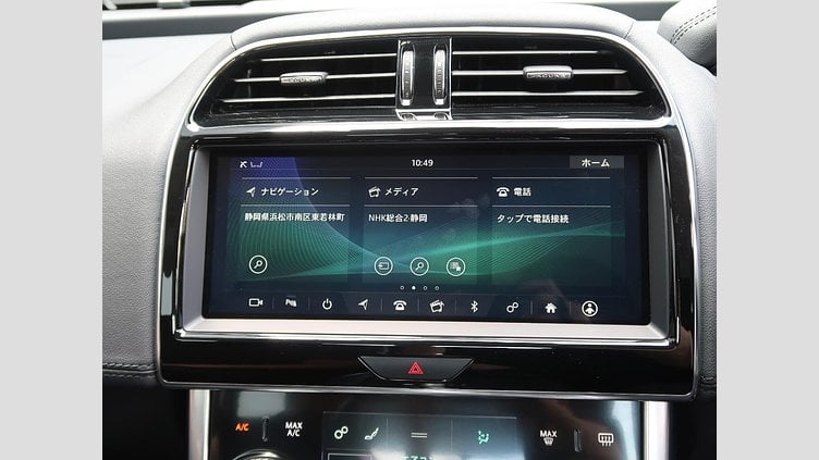 2019 認定中古車 Jaguar XE ユーロンホワイト P250 RWD AUTOMATIC 4 door Saloon S
