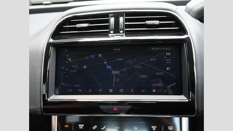 2019 認定中古車 Jaguar XE ユーロンホワイト P250 RWD AUTOMATIC 4 door Saloon S