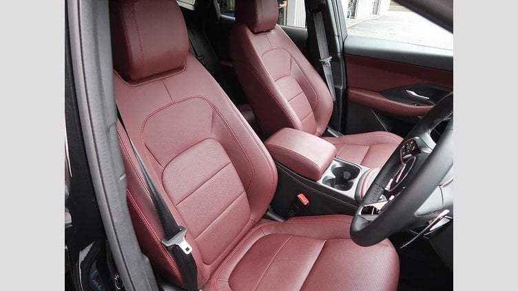 2024 認定中古車 Jaguar E-Pace サントリーニブラック D200マイルドハイブリッド（ディーゼル） R-DYNAMIC SE