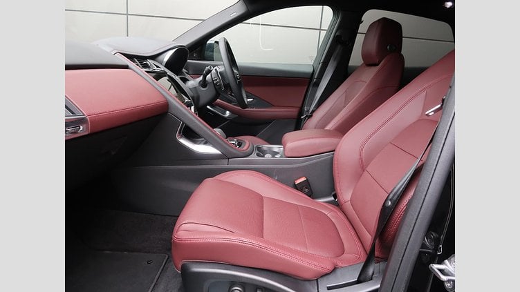 2024 認定中古車 Jaguar E-Pace サントリーニブラック D200マイルドハイブリッド（ディーゼル） R-DYNAMIC SE