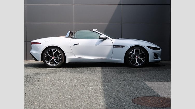 2021 認定中古車 Jaguar F-Type ユーロンホワイト P300 オートマチック 後輪駆動 F-TYPEコンバーチブル R-DYNAMIC