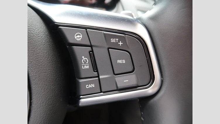 2021 認定中古車 Jaguar F-Type ユーロンホワイト P300 オートマチック 後輪駆動 F-TYPEコンバーチブル R-DYNAMIC