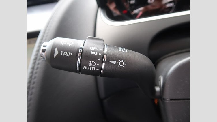 2021 認定中古車 Jaguar F-Type ユーロンホワイト P300 オートマチック 後輪駆動 F-TYPEコンバーチブル R-DYNAMIC