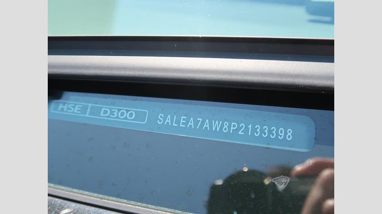 2022 認定中古車 Land Rover Defender 110 サントリーニブラック D300 AWD（AT） X-DYNAMIC HSE