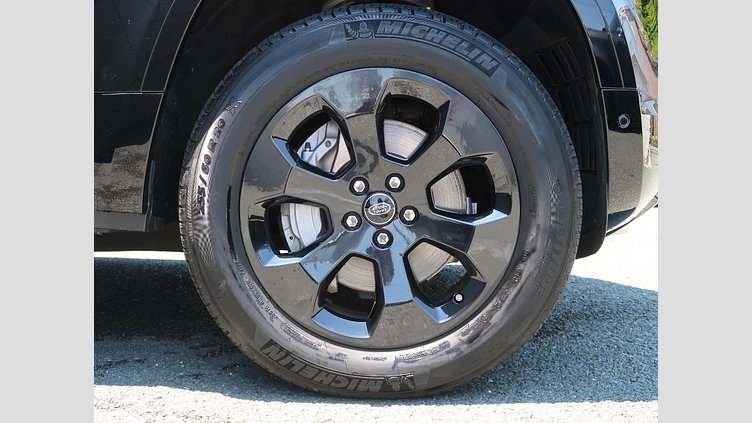 2022 認定中古車 Land Rover Defender 110 サントリーニブラック D300 AWD（AT） X-DYNAMIC HSE