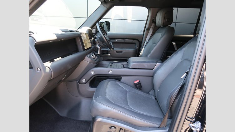 2022 認定中古車 Land Rover Defender 110 サントリーニブラック D300 AWD（AT） X-DYNAMIC HSE