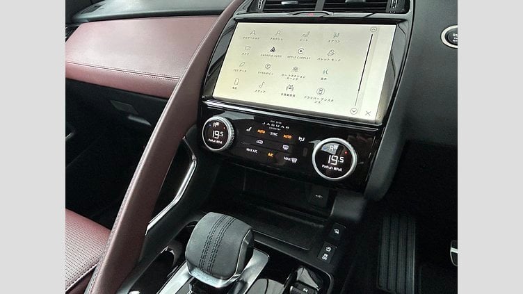 2024 認定中古車 Jaguar E-Pace サントリーニブラック D200（ディーゼル） R-DYNAMIC SE