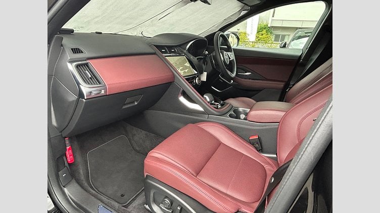 2024 認定中古車 Jaguar E-Pace サントリーニブラック D200（ディーゼル） R-DYNAMIC SE