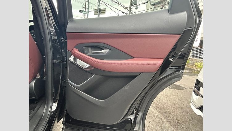 2024 認定中古車 Jaguar E-Pace サントリーニブラック D200（ディーゼル） R-DYNAMIC SE