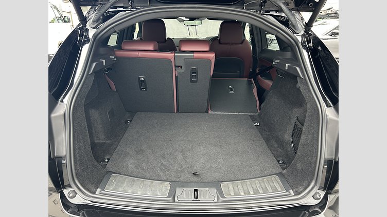 2024 認定中古車 Jaguar E-Pace サントリーニブラック D200（ディーゼル） R-DYNAMIC SE