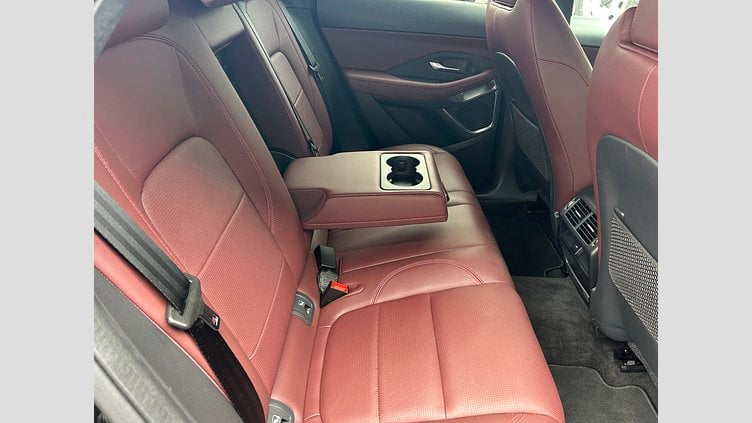 2024 認定中古車 Jaguar E-Pace サントリーニブラック D200（ディーゼル） R-DYNAMIC SE