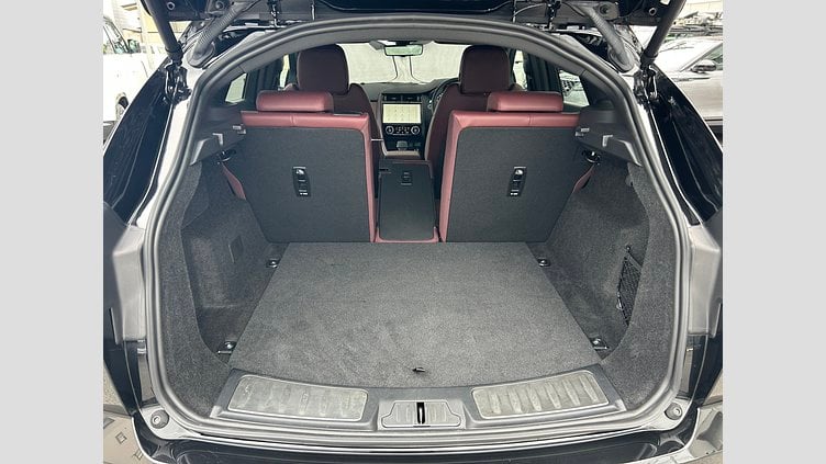 2024 認定中古車 Jaguar E-Pace サントリーニブラック D200（ディーゼル） R-DYNAMIC SE
