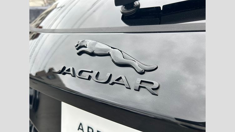 2024 認定中古車 Jaguar E-Pace サントリーニブラック D200（ディーゼル） R-DYNAMIC SE