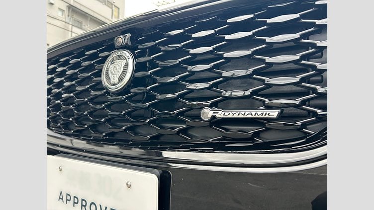 2024 認定中古車 Jaguar E-Pace サントリーニブラック D200（ディーゼル） R-DYNAMIC SE