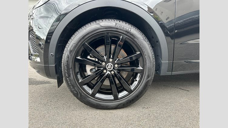 2024 認定中古車 Jaguar E-Pace サントリーニブラック D200（ディーゼル） R-DYNAMIC SE