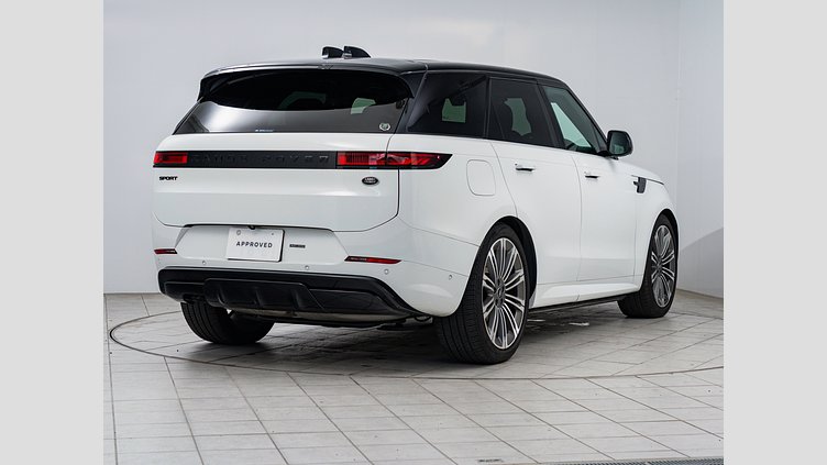 2023 認定中古車 Land Rover Range Rover Sport フジホワイト 3.0リッター6気筒300PSターボチャージドディーゼルMHEV（オートマチック） DYNAMIC HSE