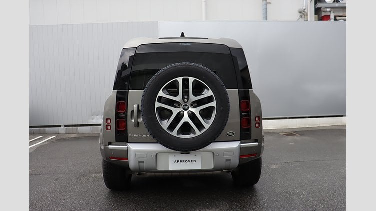 2022 認定中古車 Land Rover Defender 90 シリコンシルバー P300 AWD（AT） XS EDITION