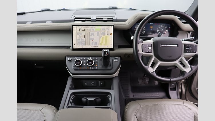 2022 認定中古車 Land Rover Defender 90 シリコンシルバー P300 AWD（AT） XS EDITION