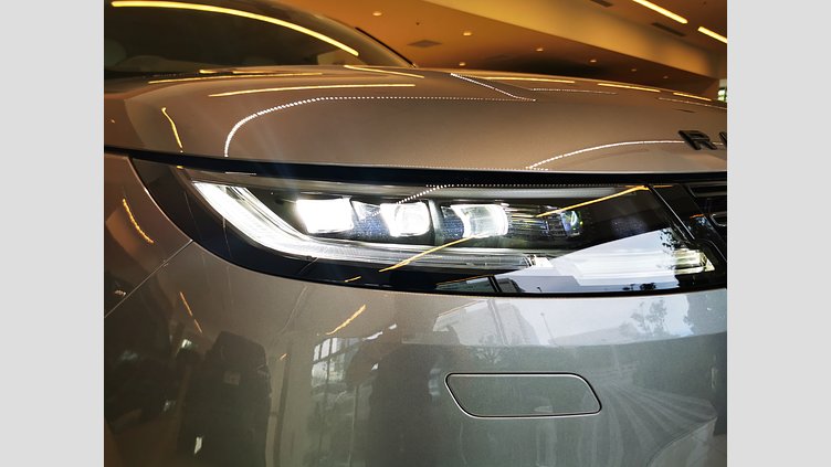 2023 認定中古車 Land Rover Range Rover Sport アイガーグレイ 3.0リッター6気筒300PSターボチャージドディーゼルMHEV（オートマチック） DYNAMIC HSE
