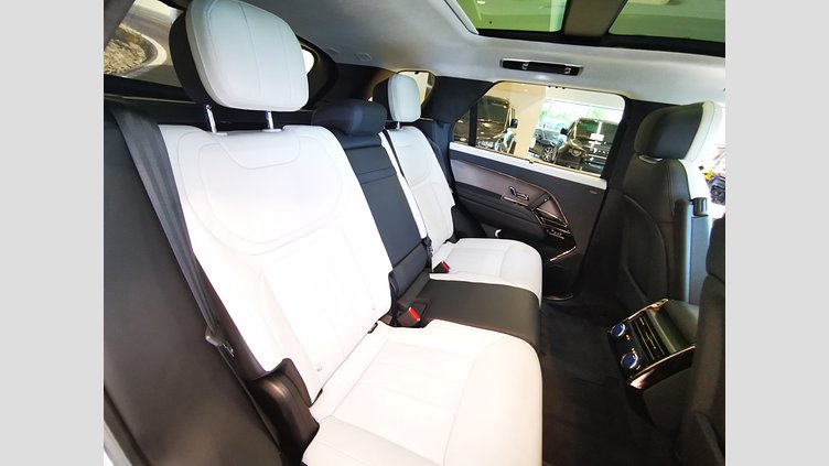 2023 認定中古車 Land Rover Range Rover Sport アイガーグレイ 3.0リッター6気筒300PSターボチャージドディーゼルMHEV（オートマチック） DYNAMIC HSE