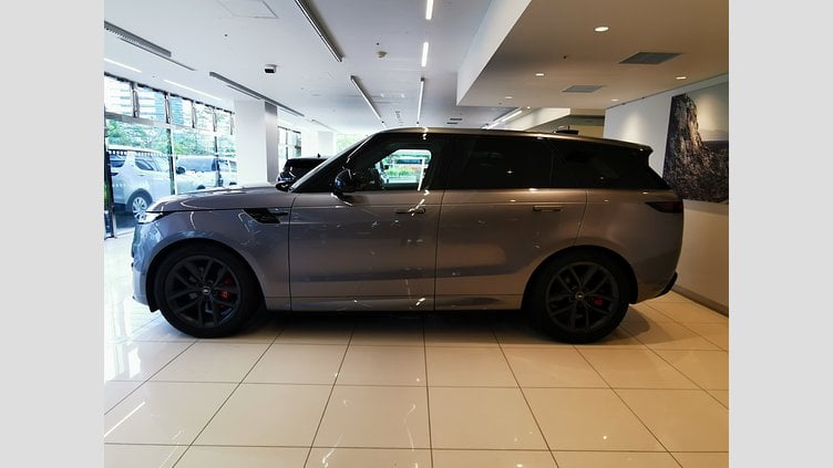 2023 認定中古車 Land Rover Range Rover Sport アイガーグレイ 3.0リッター6気筒300PSターボチャージドディーゼルMHEV（オートマチック） DYNAMIC HSE