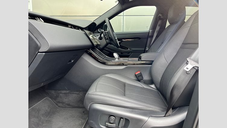 2024 認定中古車 Land Rover Range Rover Evoque サントリーニブラック D200マイルドハイブリッド（ディーゼル） Standard Wheelbase DYNAMIC SE