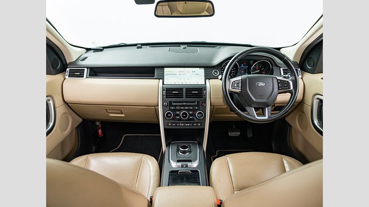 2017 認定中古車 Land Rover Discovery Sport Yulong White 2.0 litre Si4 Petrol HSE