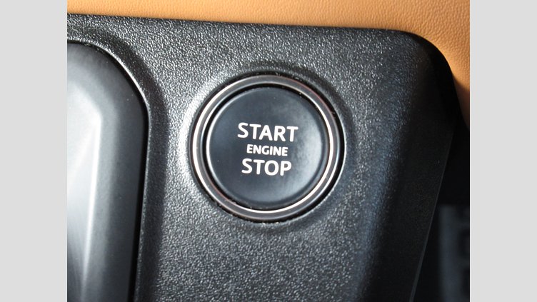 2022 認定中古車 Land Rover Defender 110 サントリーニブラック D300 AWD（AT） X
