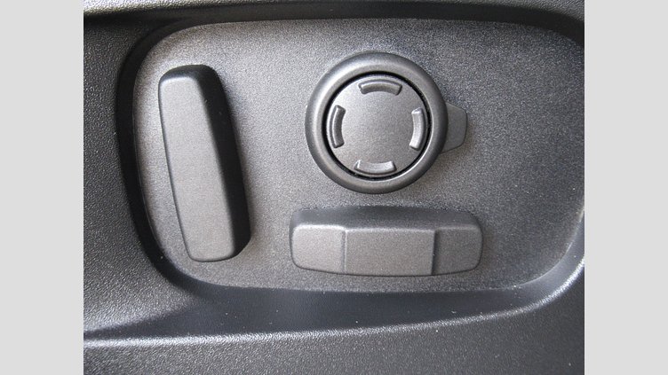 2022 認定中古車 Land Rover Defender 110 サントリーニブラック D300 AWD（AT） X