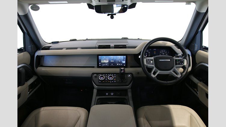 2021 認定中古車 Land Rover Defender 90 ハクバシルバー P300 AWD（AT） SE