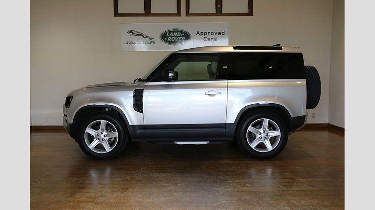 2021 認定中古車 Land Rover Defender 90 ハクバシルバー P300 AWD（AT） SE