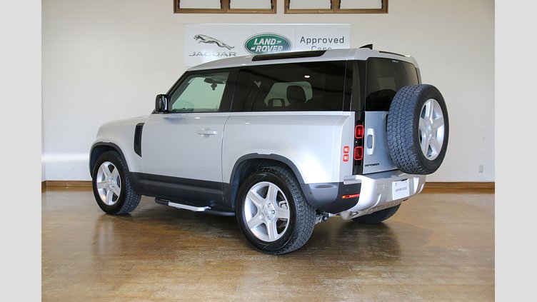2021 認定中古車 Land Rover Defender 90 ハクバシルバー P300 AWD（AT） SE