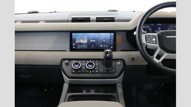 2021 認定中古車 Land Rover Defender 90 ハクバシルバー P300 AWD（AT） SE