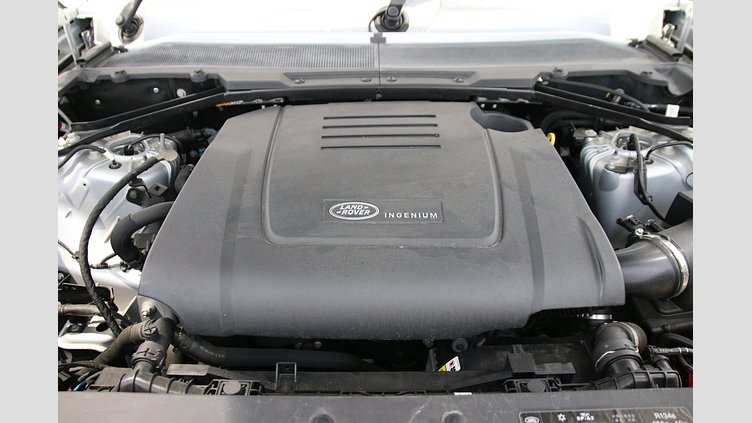 2021 認定中古車 Land Rover Defender 90 ハクバシルバー P300 AWD（AT） SE