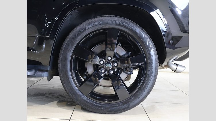 2024 認定中古車 Land Rover Defender 110 サントリーニブラック P525 AWD (AT) V8
