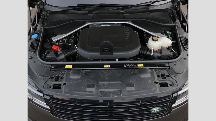 2024 認定中古車 Land Rover Range Rover Sport シャラントグレイ D300マイルドハイブリッド Autobiography