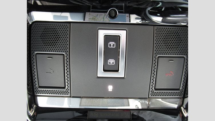 2024 認定中古車 Land Rover Range Rover Velar アロイオスグレイ D200マイルドハイブリッド（ディーゼル） スタンダードホイールベース Dynamic SE